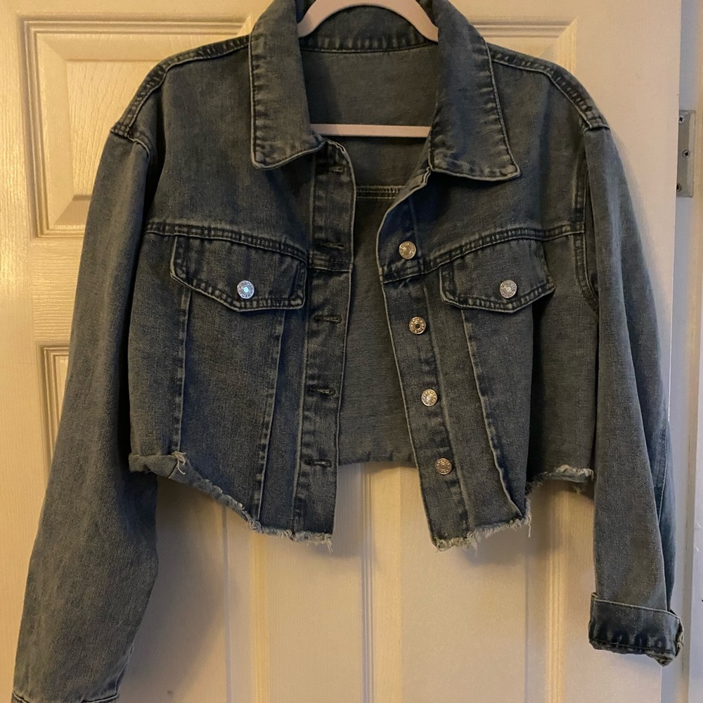 Cropped jean jacket